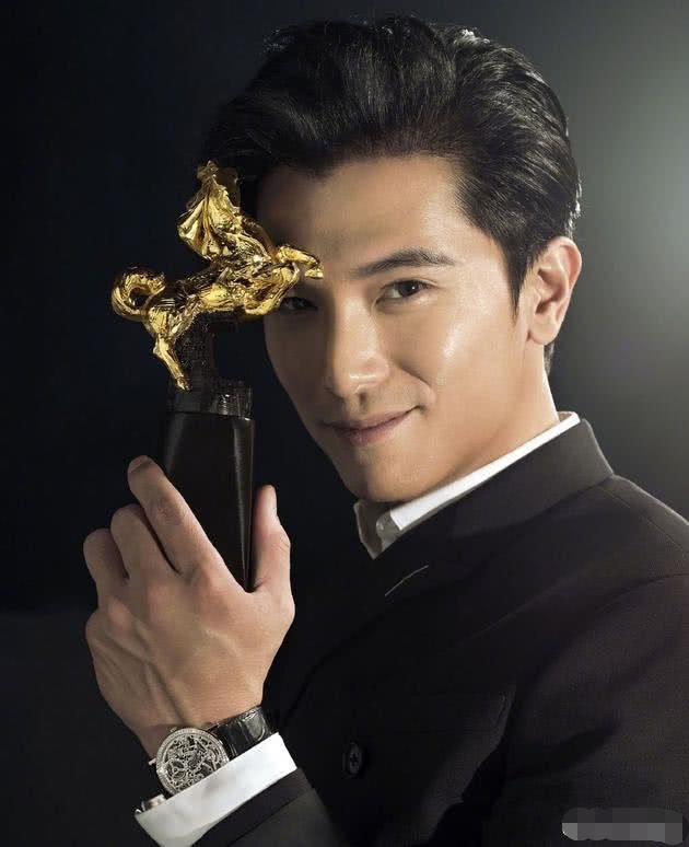 邱泽回应于正：我很忙，没太了解这件事，可能档期上有误会