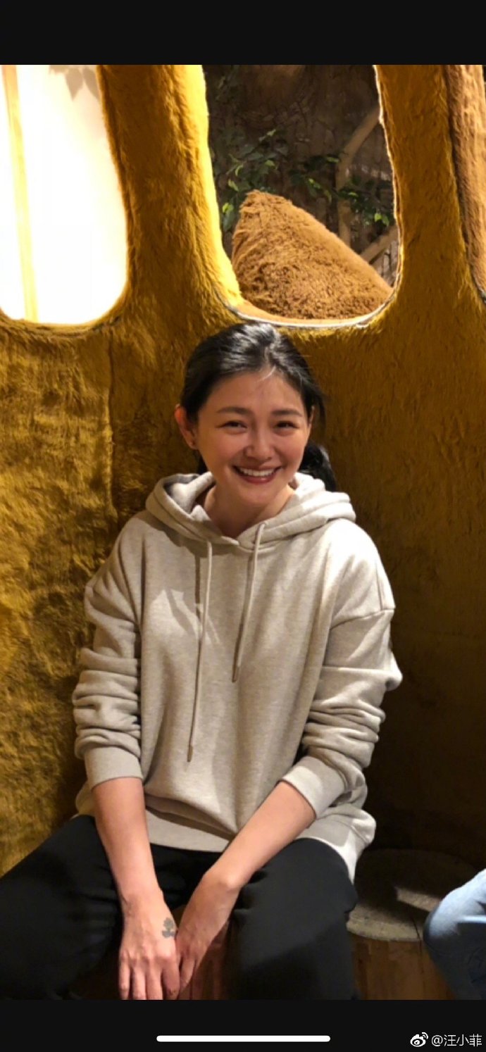 汪小菲力证大S没整容，却因为一句话得罪唐嫣，网友：大S比唐嫣美得高级