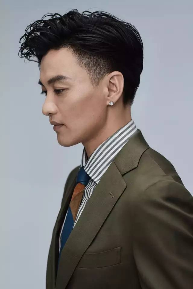 太能忍了，老公和女助理暧昧不清？她马上站出来公关
