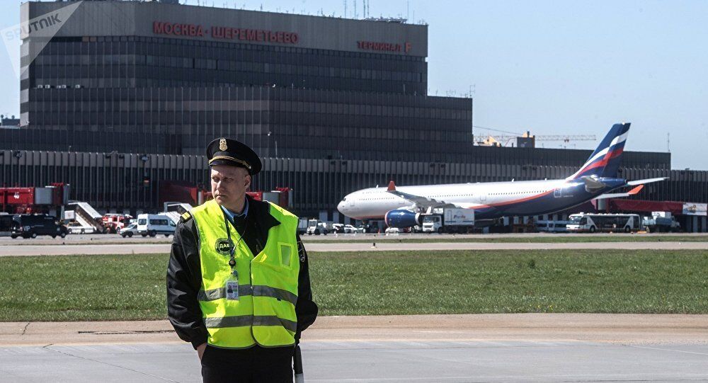 俄机场一架波音737客机起飞后 跑道上发现男子遗体