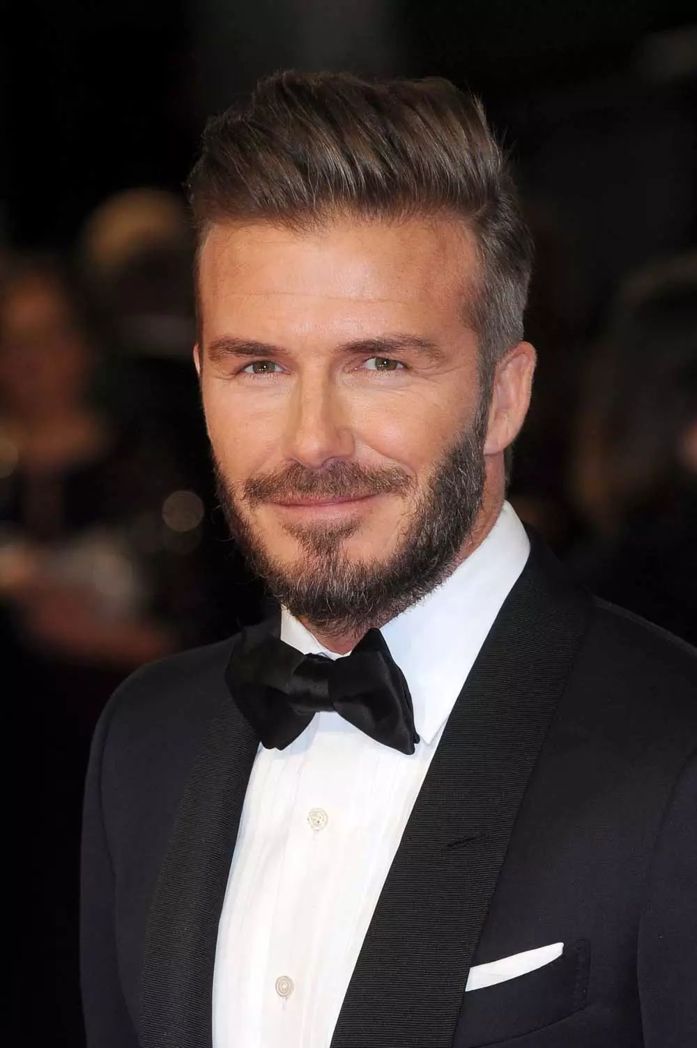 胡须 | 看脸型留胡子,提高男性魅力异性缘不会差