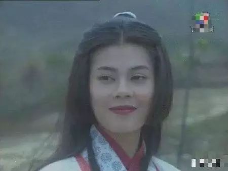 继辛芷蕾之后，崔雪莉也靠一个杀马特发型养活了整个美发产业！