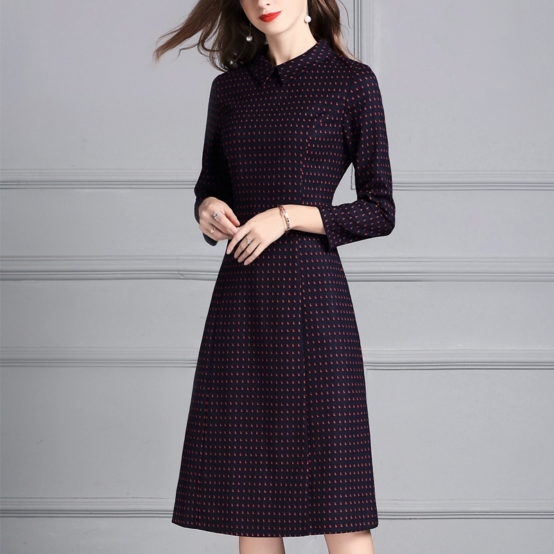 18年最美的打扮,罗兰紫羊绒裙+短靴,贵,但美