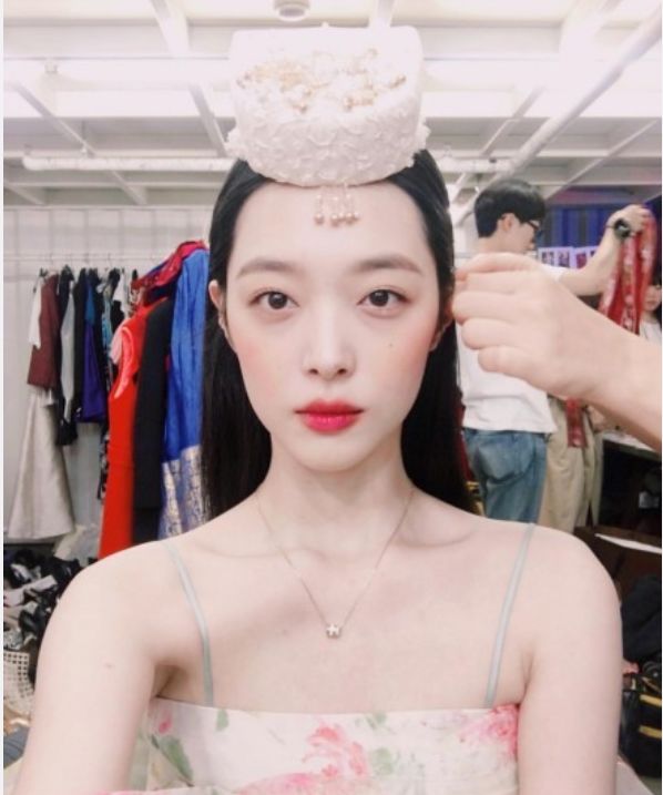 神颜崔雪莉胖成妇女,但辛芷蕾为什么越胖越好看?