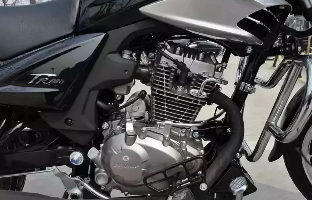 豪爵又一巡航太子摩托车，百公里油耗1.7L，续航可达600km