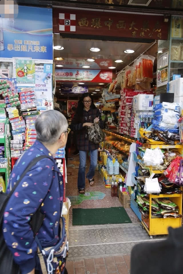 吴绮莉收留吴卓林两人还亲自为Andi买药？“婆媳”关系缓和了