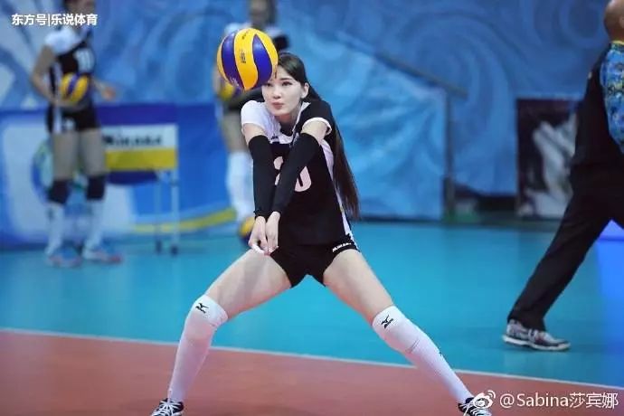 靠脸惊艳世界的第一美少女把自己整成这个鬼样子了…