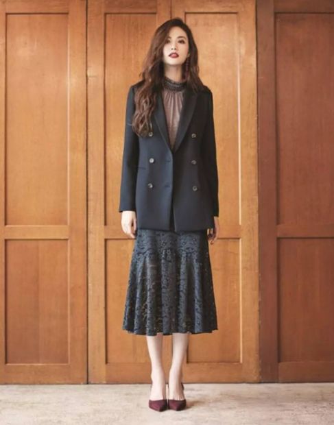 超越刘亦菲连续两年被评为亚洲最美的她，突然肿成这样了？