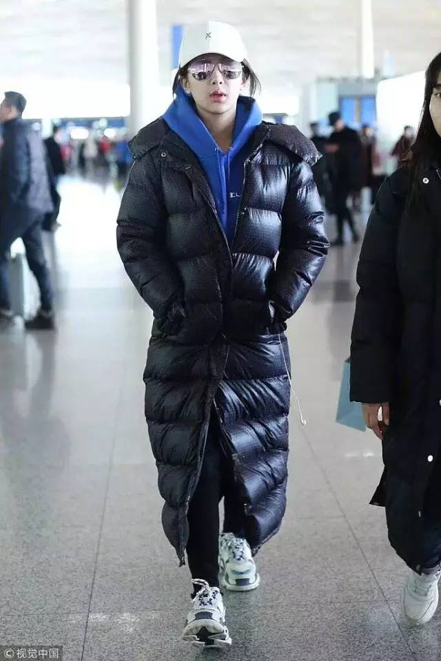 蔡徐坤朱一龙吴亦凡…这个冬天男星“不要脸”了，女星也不露腿了