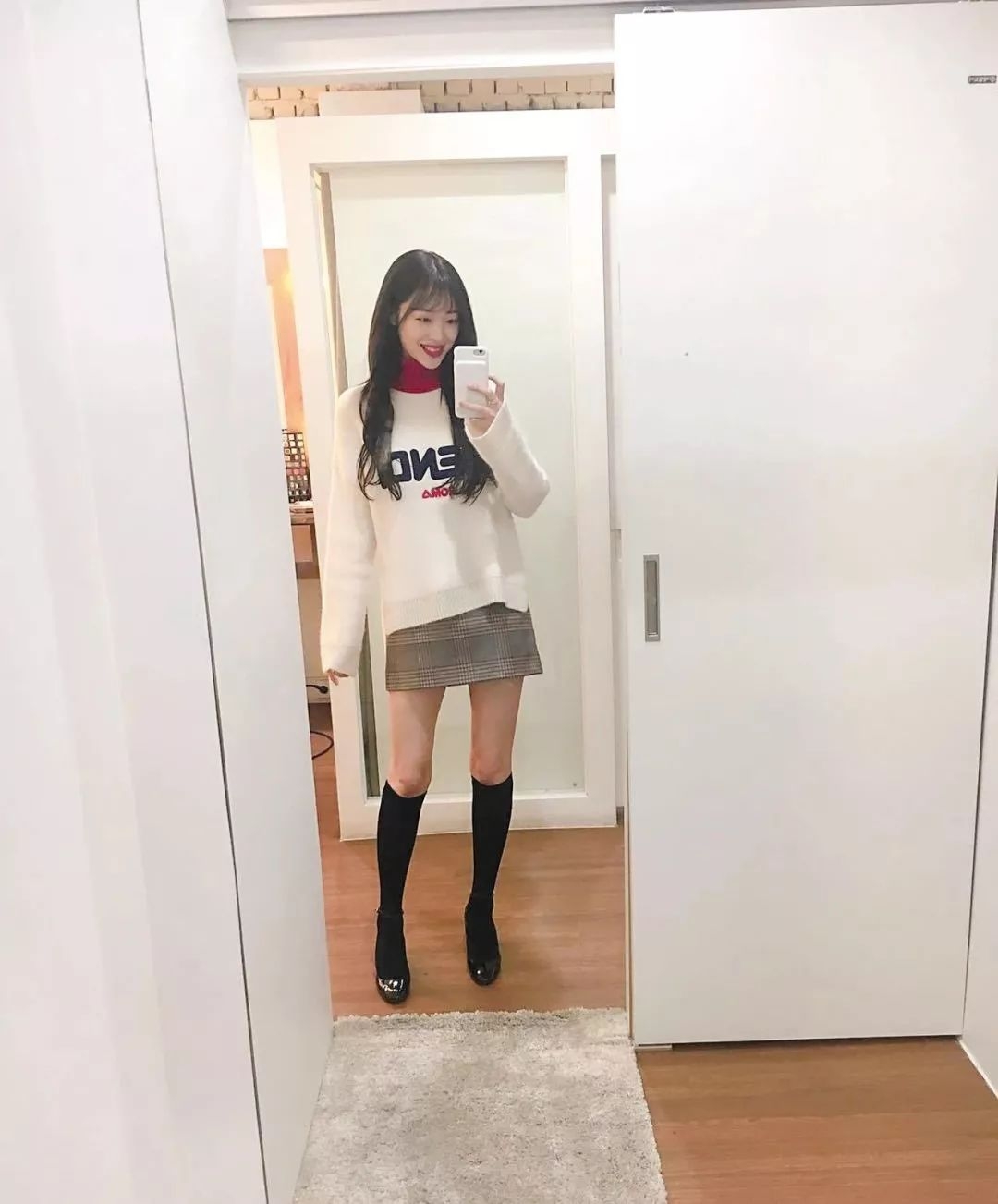 时髦不臃肿，被蔡徐坤、杨超越、吴谨言的毛衣疯狂种草