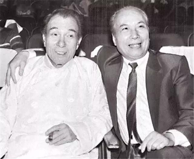 盘点香港影坛八大铁三角组合,新艺城三巨头上榜,林正英师徒也在