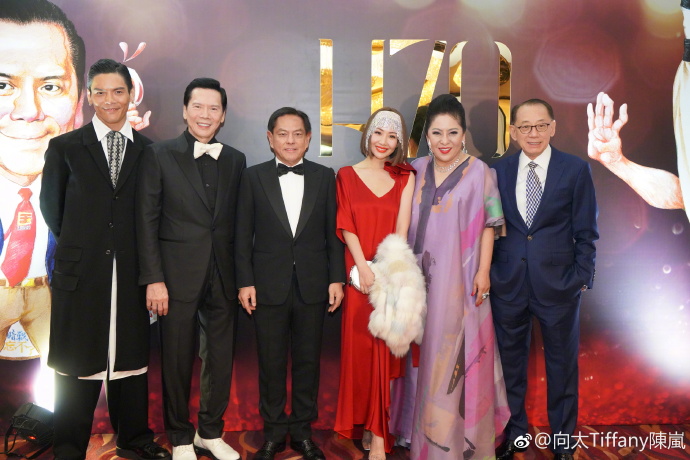 向华强70大寿，张国荣梅艳芳献唱惊呆刘德华，网友：比颁奖礼厉害！