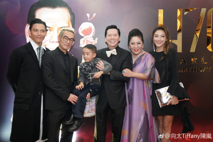 向华强70大寿，张国荣梅艳芳献唱惊呆刘德华，网友：比颁奖礼厉害！
