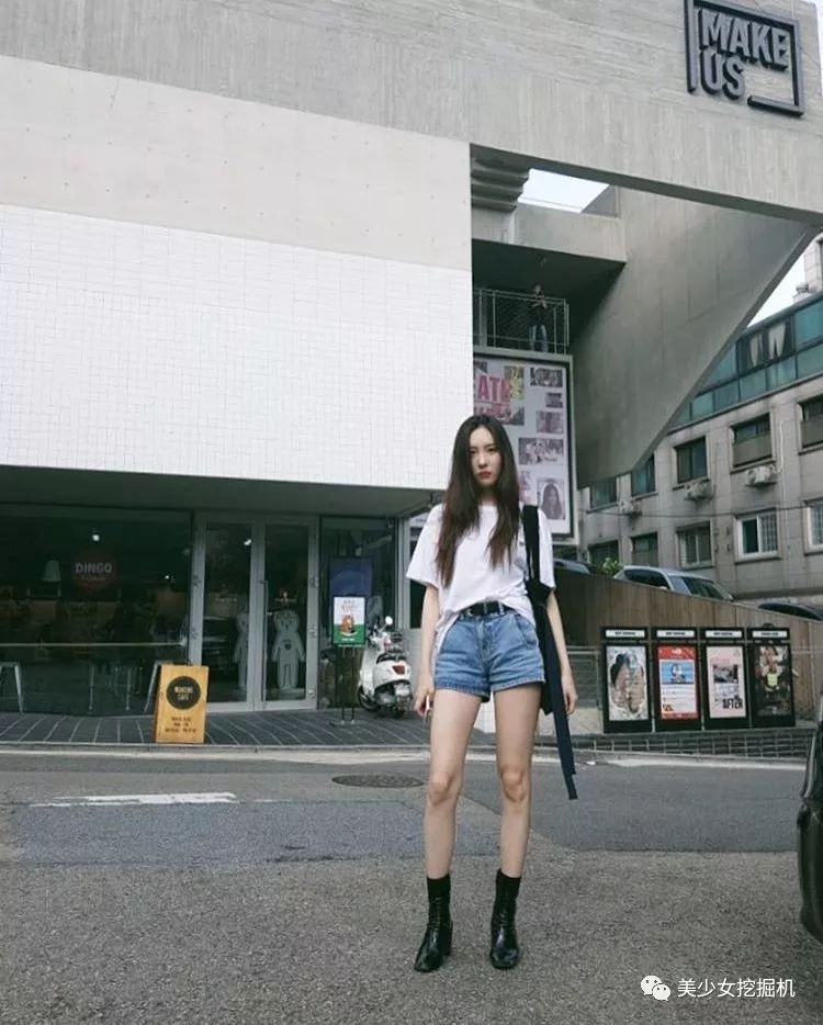 李宣美南韩腿精人设崩了！赢了五亿天价美腿，却输给赵薇？