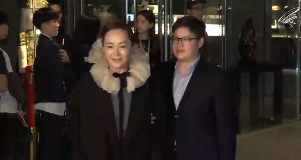 阿娇婚礼半个娱乐圈都来了!吴千语性感抢镜,张智霖夫妇最靓!