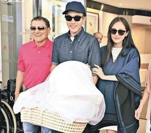 杨幂刘恺威冬至日宣布离婚！结束了这场传闻两年之久的悬案…