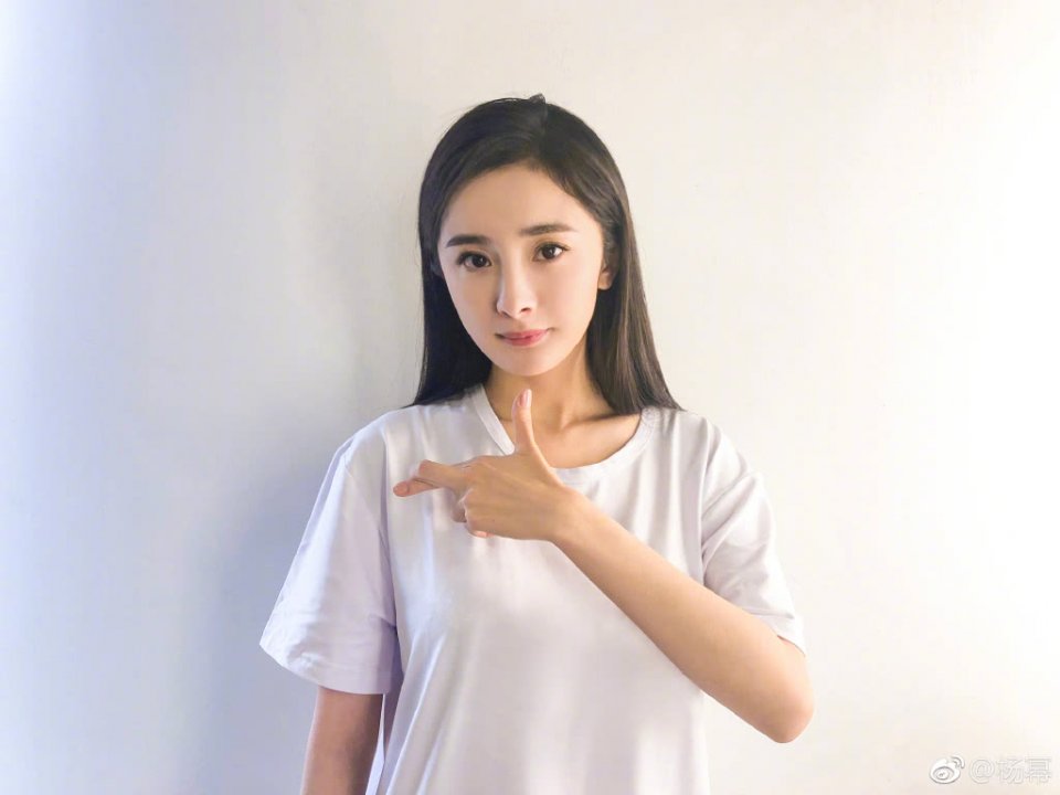嘉行传媒公布：杨幂和刘恺威正式离婚，和平分手后共同抚养孩子