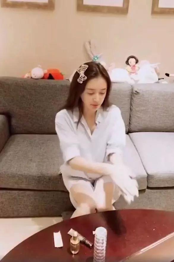 价值4900块的精华女明星几乎人手一瓶，细胞自噬技术到底是什么？