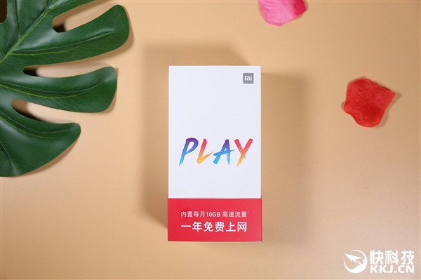 1099元！小米Play开箱图赏：后背渐变酷炫