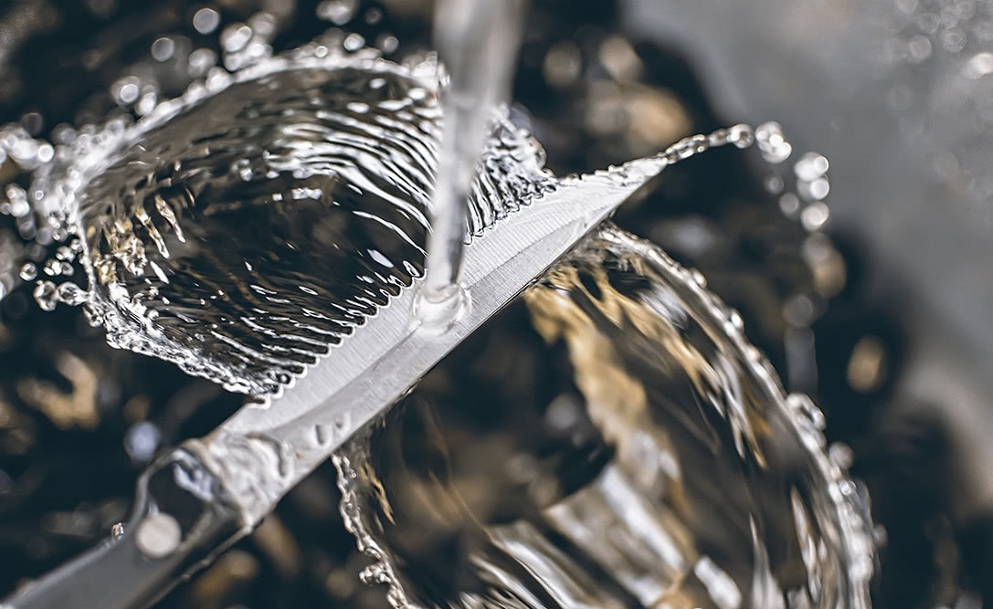 7铬钼钒钢刀和5铬钼钒钢刀相比哪个好