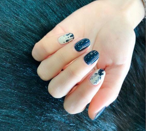 让闪耀的指尖点缀沉闷冬日——冬季美甲款式推荐