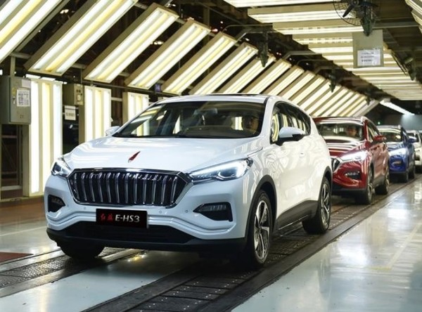 红旗纯电动SUV正式下线 外观霸气十足