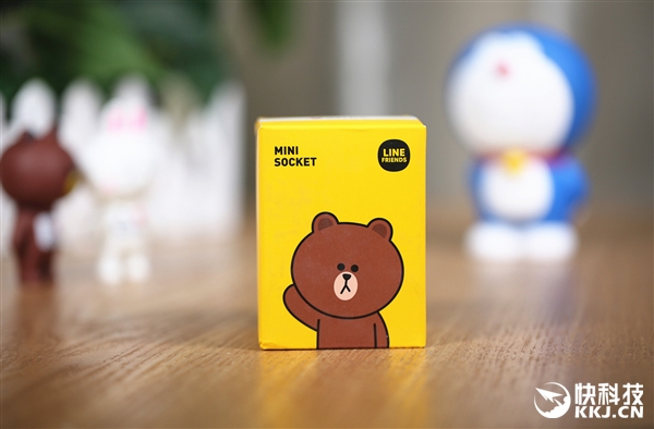 公牛Line Friends小魔方USB插座无线版图赏：萌化了