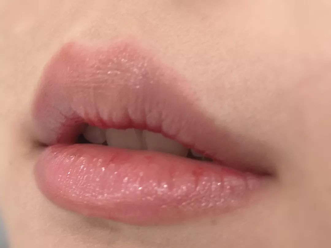 真人实测5款故宫淘宝口红，我再也不要上故宫的当！