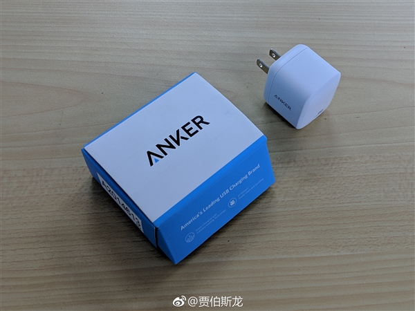 Anker首推氮化镓充电器:27W功率 体积超小