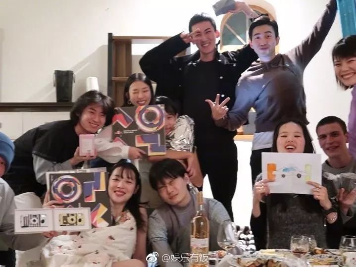 美到 发疯 的雪梨,脸上也有致命伤!_凤凰时尚