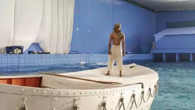 去掉了特效的电影镜头到底有多尴尬？