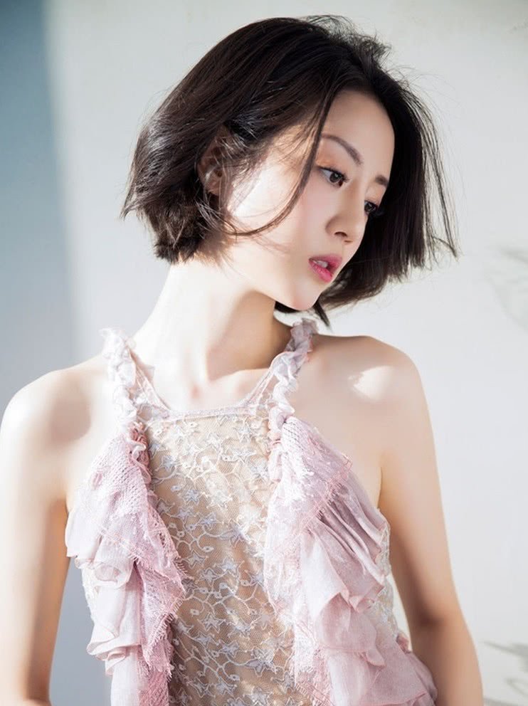 夏乔李溪芮直播撩人,穿性感装窗帘迷人,看了在线小学生视频下载性感图片