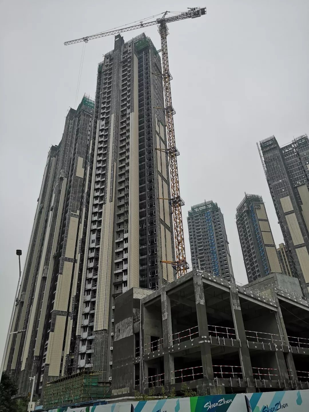 恒裕首进龙华!上塘住宅已出地面,地铁口 mall预计明年