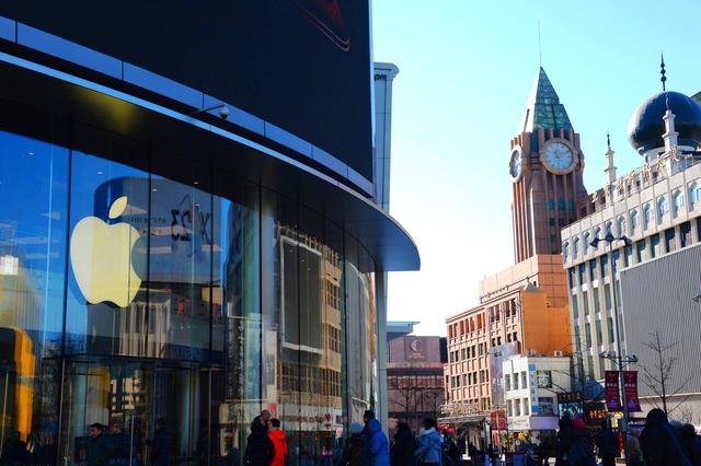 苹果下滑国货起势：从模仿iPhone到超越，国内市场占有率高达九成