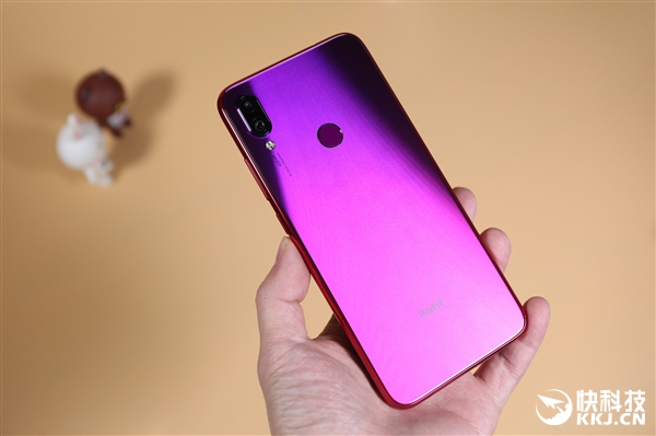 999元起 红米Note 7图赏:4800万超清相机