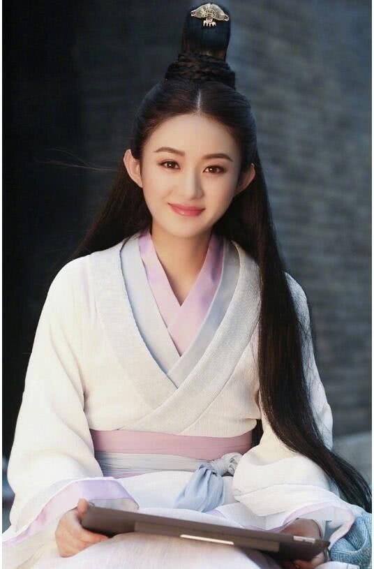 她无绯闻不耍大牌,高人气让杨幂和杨颖都羡慕