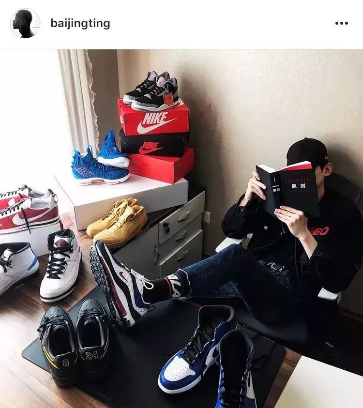 小号被扒光，根本不是单身？早就恋爱了，圈外女友还是个戏精