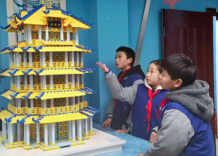 一座6万个零件的黄鹤楼背后,优必选想让AI教育更接地气