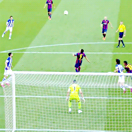 足球小将中大空翼经典的必杀技,倒挂金钩引领一个时代!