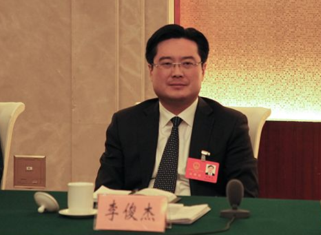 长岛县委副书记李俊杰着力强化人才优先发展战略