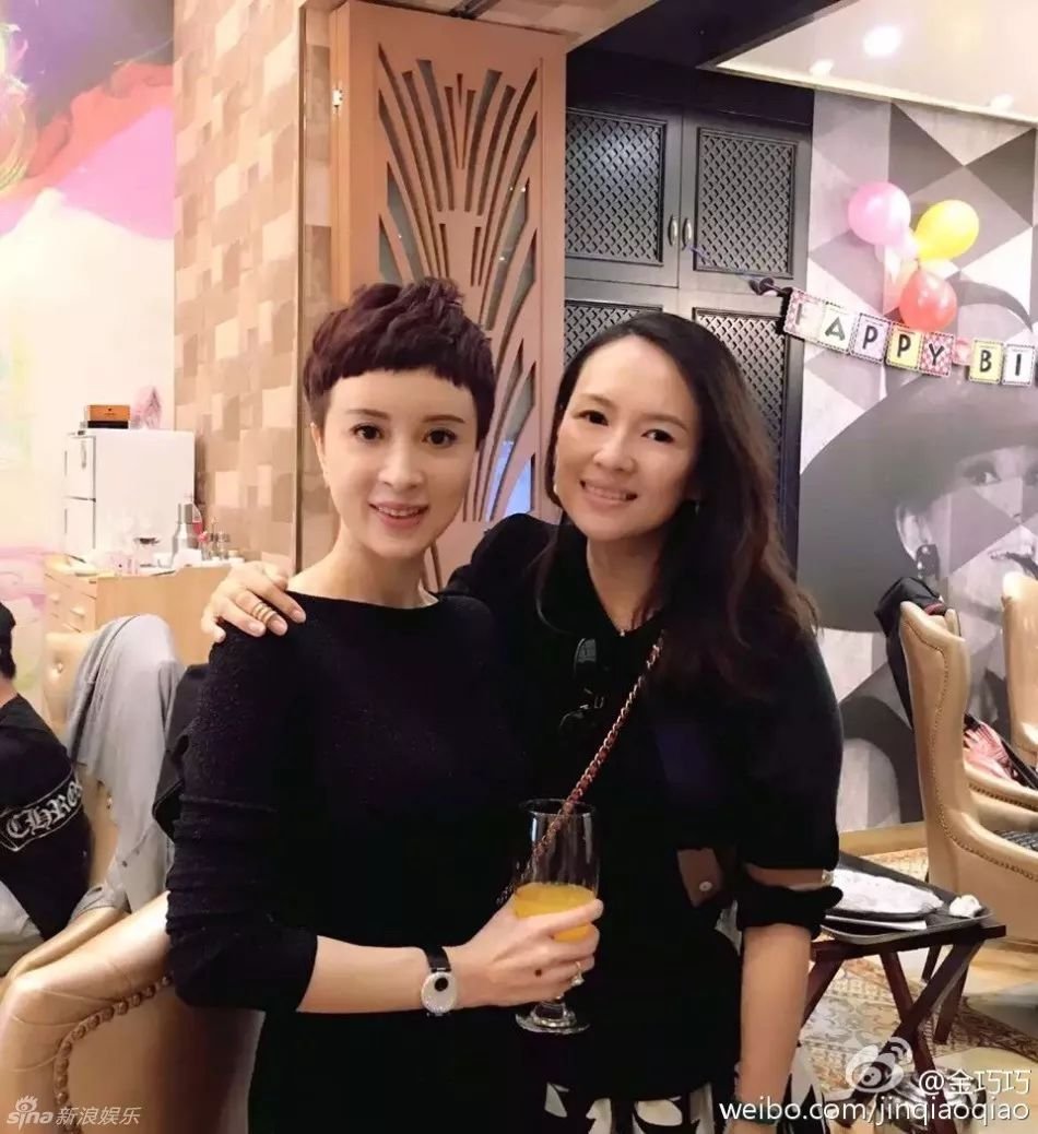 刚上节目征婚，她突然就结婚了！骗婚大佬做靠山？都来给她当舔狗