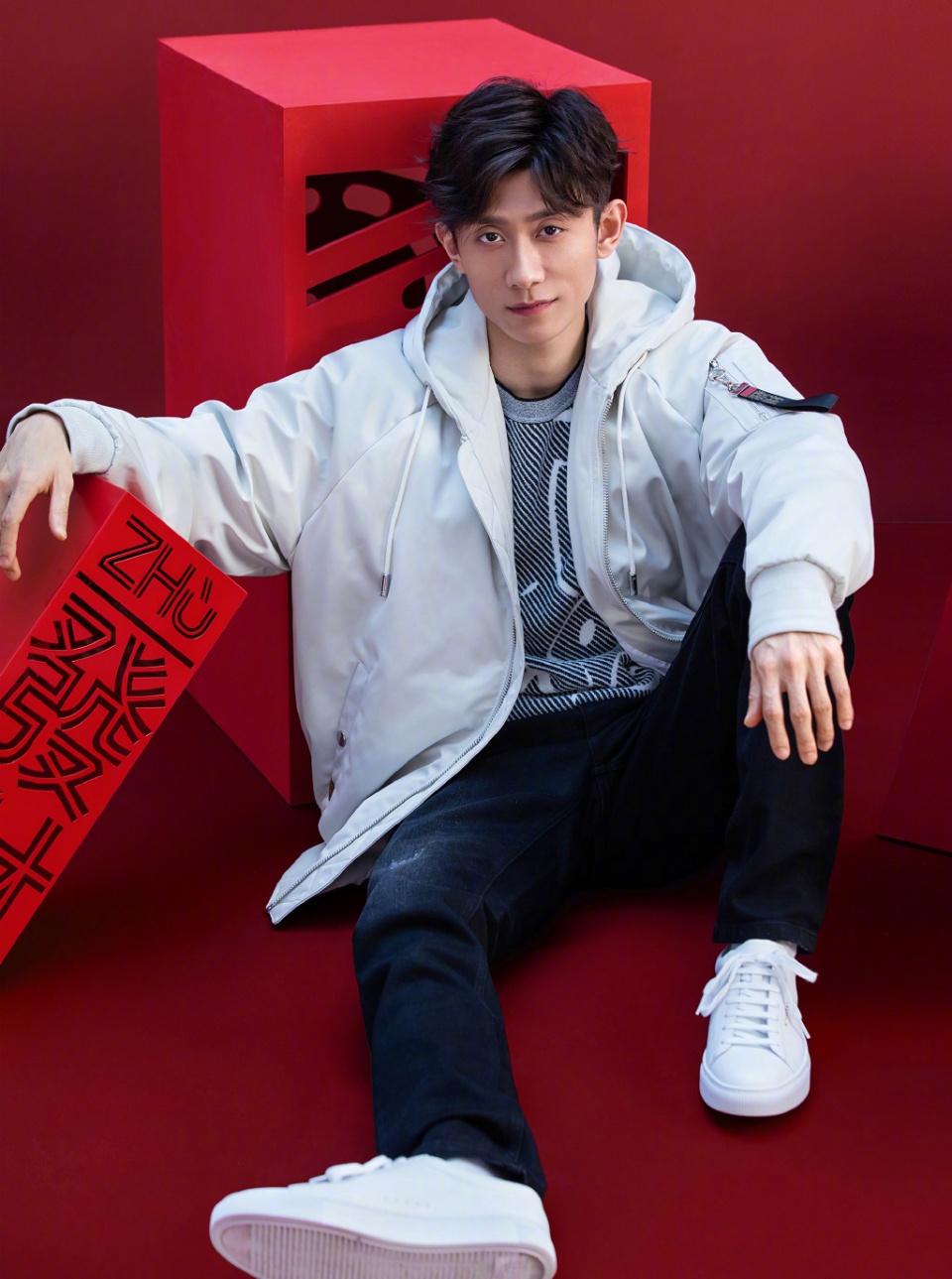 男明星被问喜欢什么类型的女生?卜凡送命,彭于