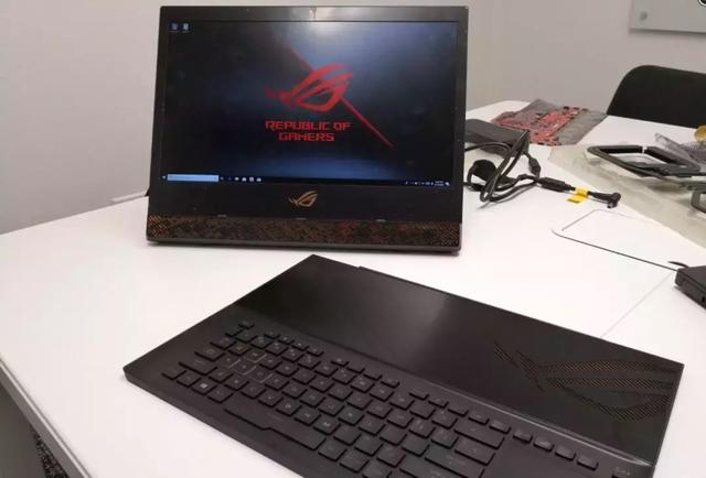 在这款笔记本面前，所有的台式机都弱爆了……