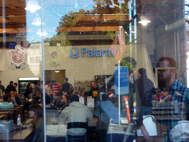 Palantir: 一家非典型硅谷公司的上市之路