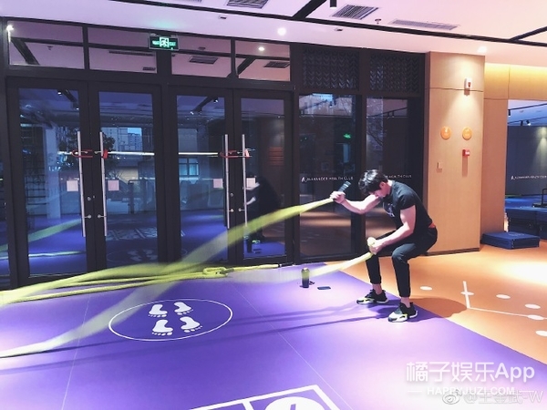 酷似吴亦凡、宁泽涛的班长退役了，《创造营》了解一下！