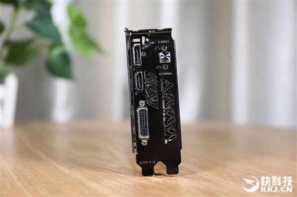 七彩虹iGame GTX 1660 Ti Ultra 6G显卡拆解图赏