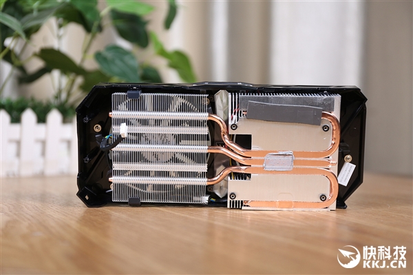 太极阴阳风：铭瑄GTX 1660 Ti终结者拆解图赏