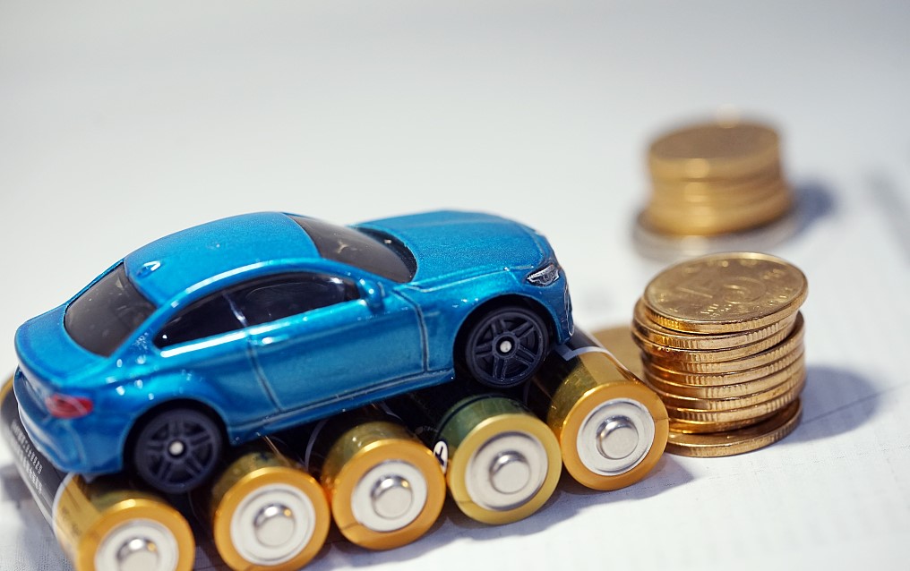 新能源汽车为何能成为“冬天里的一把火”？