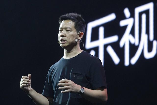 去年1288万人成老赖，戴威一年9次当被告，有人塞班赌博输十亿