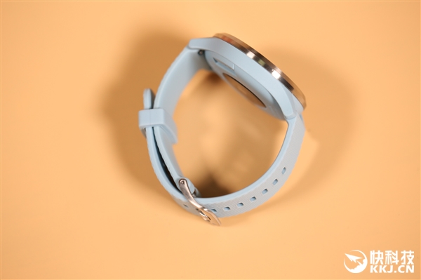 迪丽热巴代言 GARMIN指针式健康运动腕表开箱图赏